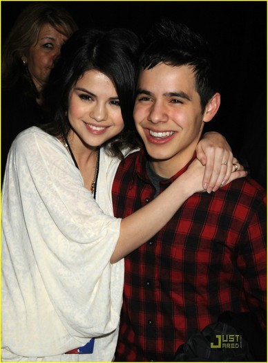 GBPWDFCGWDDRPXWPGRM - 0 Foarte putine din pozele mele cu Selena 0