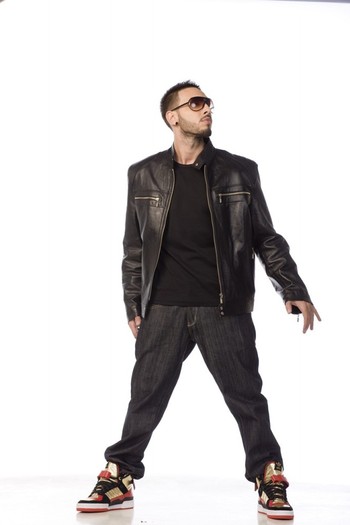 alex-velea-21-682x1024[1]