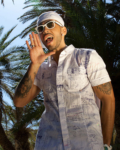 Alex-Velea-Summer-Start-Flash-Mob[1]