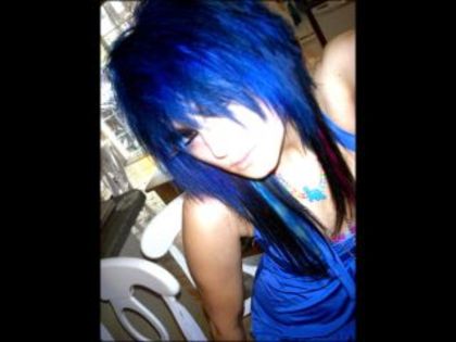 blue-emo-girls-hairstyles.jpg_thumb - emo girl