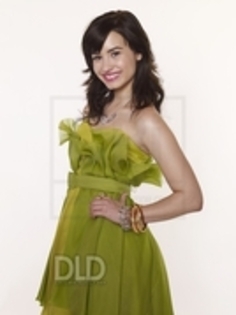 15294528_FIJWHLMLY - Demi Lovato