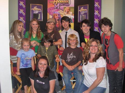 3286303876_b23bb9f915 - jonas brothers and hannah montana