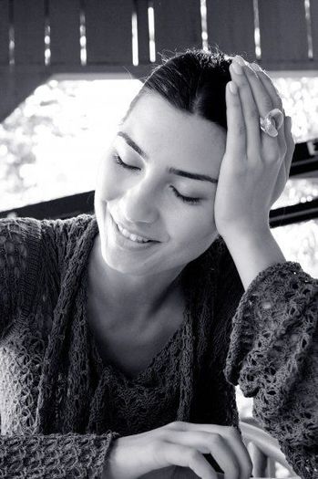 Tuba Buyukustun (6)