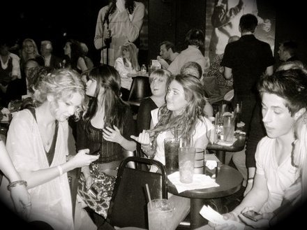 miley-cyrus-Taylor-Swift-Demi-Lovato-Selena-Gomez-demi-lovato-8833462-440-329 - 0-Demi Lovato club rare-0