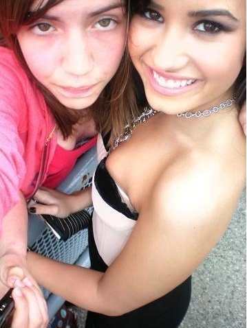 screenshot.6 - 0-Demi Lovato club rare-0