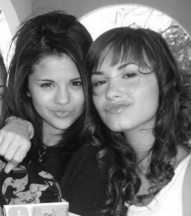 6 - 0-Demi and Selena club-0