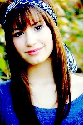 Demi-Lovato-Nick-Jonas-Selena-Gomez - New look for camp rock