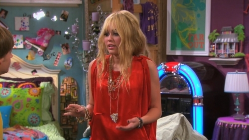 normal_hannah_montana_s04e04_de-do_da-don_t_tell_my_secret-hd_720p_web-dl_dd5_1_h264-surfer_mkv_0007
