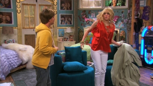normal_hannah_montana_s04e04_de-do_da-don_t_tell_my_secret-hd_720p_web-dl_dd5_1_h264-surfer_mkv_0007