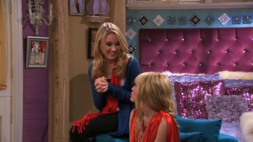 normal_hannah_montana_s04e04_de-do_da-don_t_tell_my_secret-hd_720p_web-dl_dd5_1_h264-surfer_mkv_0007