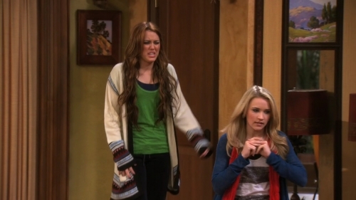 normal_hannah_montana_s04e04_de-do_da-don_t_tell_my_secret-hd_720p_web-dl_dd5_1_h264-surfer_mkv_0007
