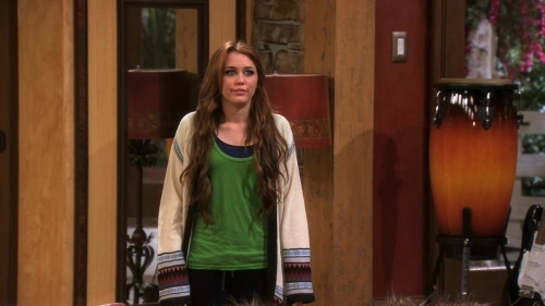 normal_hannah_montana_s04e04_de-do_da-don_t_tell_my_secret-hd_720p_web-dl_dd5_1_h264-surfer_mkv_0007