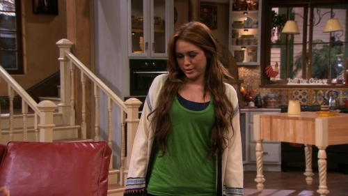 normal_hannah_montana_s04e04_de-do_da-don_t_tell_my_secret-hd_720p_web-dl_dd5_1_h264-surfer_mkv_0008