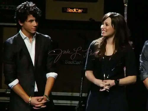 Nemi-nemi-10504226-500-375 - 0-Demi and Nick club-0