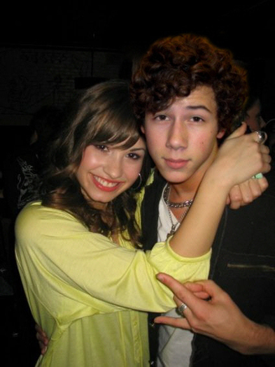 Nick-Demi-Photoshop-nemi-6013337-424-566 - 0-Demi and Nick club-0