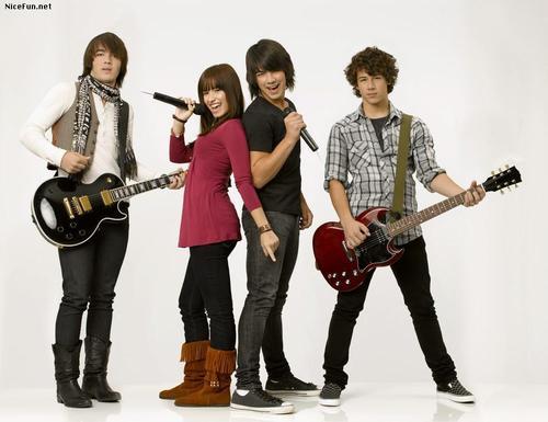 Demi+Lovato++Jonas+Brothers+demijonas - 0-Demi and Jonas Brothers club-0