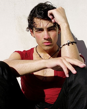 joe jonas - 3 vot