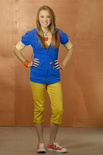 emilyosment-dot-org_hannahmontana-season2promos-009 - Emily Osmet