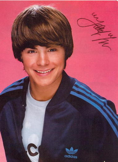 o_306_Zac_Efron.