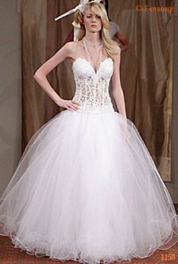 rochii_de_mireasa_4576bd70b7ff9