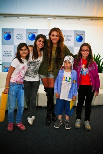 normal_006 - Rock In Rio Lisobn Meet and Greet 29th May 2010-00