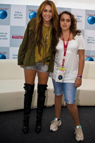 normal_034 - Rock In Rio Lisobn Meet and Greet 29th May 2010-00