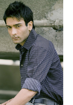 n6339525244994744351 - Aamir din Zaara pyaar ki saugat