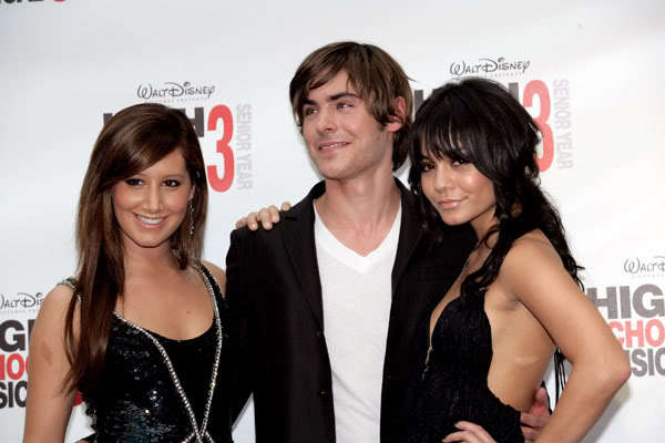 003 - Zac Ashley and Vanessa