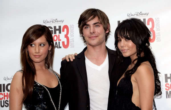 006 - Zac Ashley and Vanessa