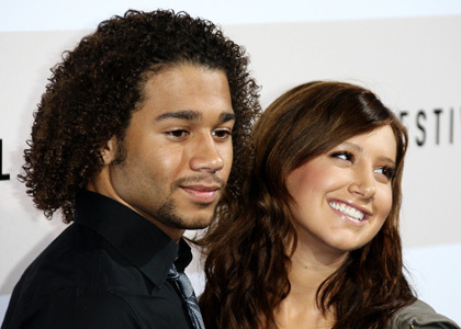 ashley-tisdale-roma-blogdelatele - Tisdale Ashley and Corbin Bleu