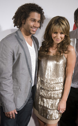 High+School+Musical+3+Senior+Year+Madrid+Premiere+nh5gxNMewgZl - Tisdale Ashley and Corbin Bleu