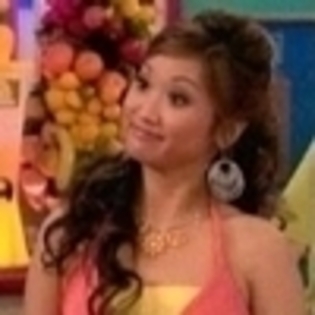 -_-london-tipton-12853920-100-100 - Song Brenda