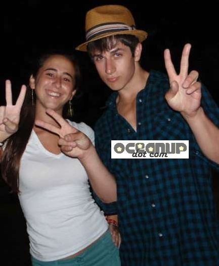 David-in-Puerto-Rico-david-henrie-6950521-435-527 - Henrie David