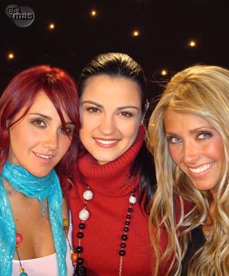 200829130321201633232 - Dulce Maria and Anahi