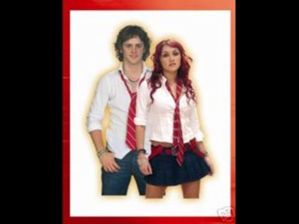 dyr - Dulce Maria and Cristopher