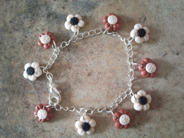 NR,42,BRATARA FIMO PRET 20 LEI; BRATARA FLORICELE
