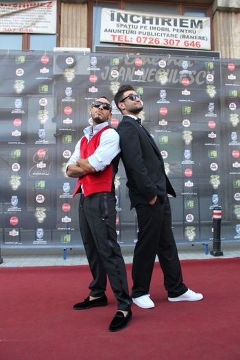 photos_smiley&alex[1]