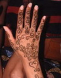 m15 - HENNA-MEHNDI