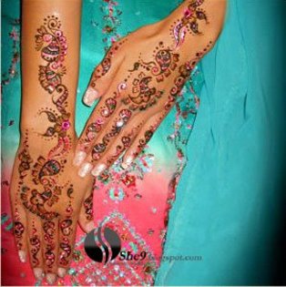 Latest and Beautiful Mehndi Designs www_She9_blogspot_com (8) - HENNA-MEHNDI