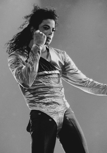 2i775t0 - Turnee Michael Jackson