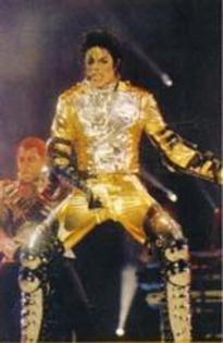 04 - Turnee Michael Jackson