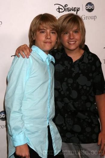 ColeandDylan - The suite life of zack and cody