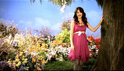 10-28-08-tinker-bell-selena - selena gomez-Fly To Your Heart