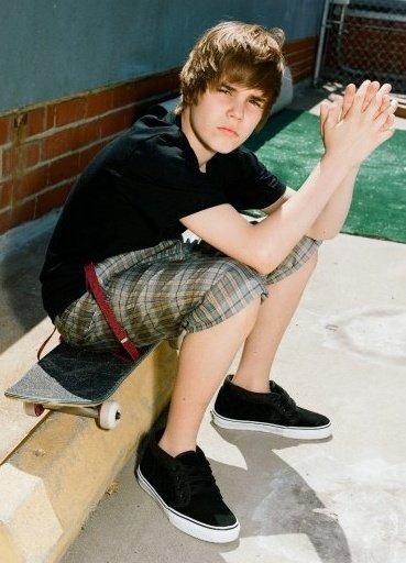 Justin Bieber Justin New Photo1[1]