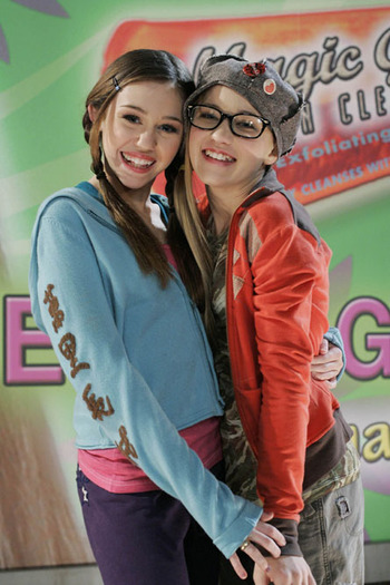 3910_Miley&Lilly - Miley si Lily