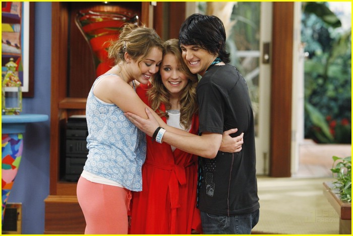 hannah-montana-stay-go-18