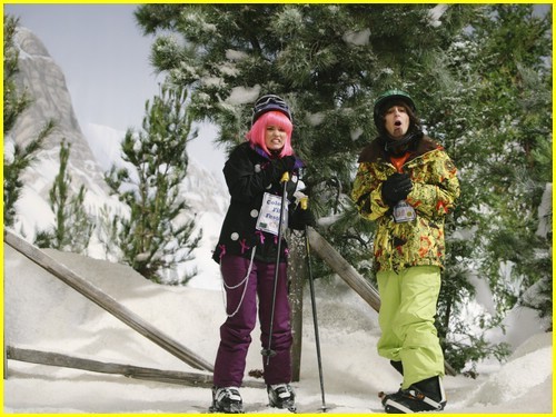 miley-cyrus-snow-bunny-02