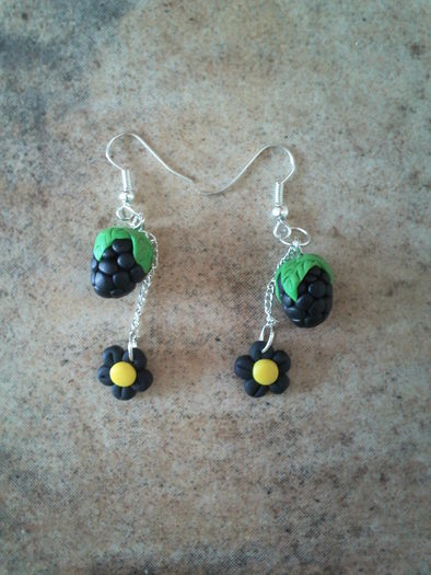 NR.43,CERCEI MURE,PRET 15 LEI; CERCEI FIMO
