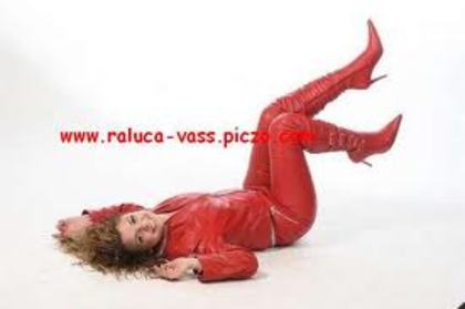 images - laura vass