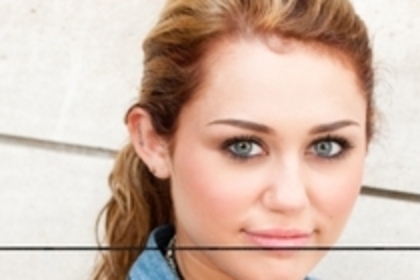 17623841_FCLXKZAFE - MILEY CYRUS la sedinte foto